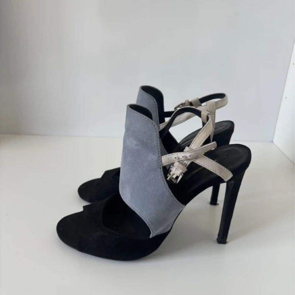 Elegant Two-Tone Women's Heels